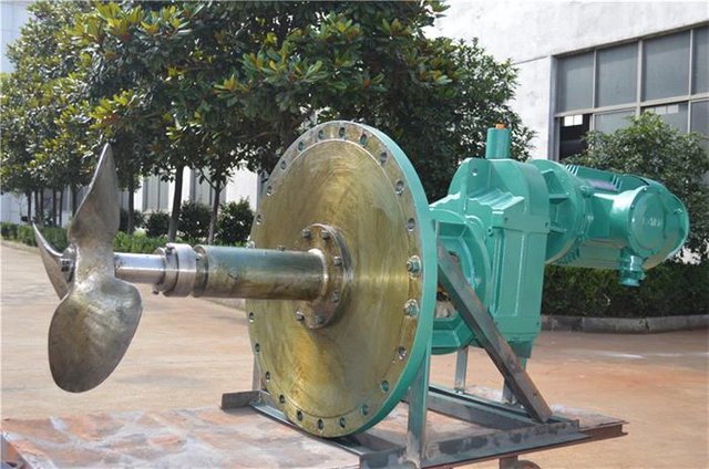 เครื่องกวนด้านข้างสำหรับสถานีผสมยางมะตอย ผู้ผลิตเครื่องผสมยางมะตอย