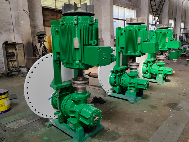 เครื่องผสมด้านข้างที่คนสื่อที่เหนียวเช่นไอศกรีม