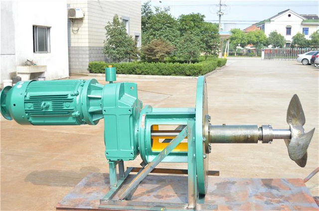 เครื่องผสมยางมะตอยด้านข้างดีไซน์กะทัดรัดสำหรับสถานีผสมยางมะตอย